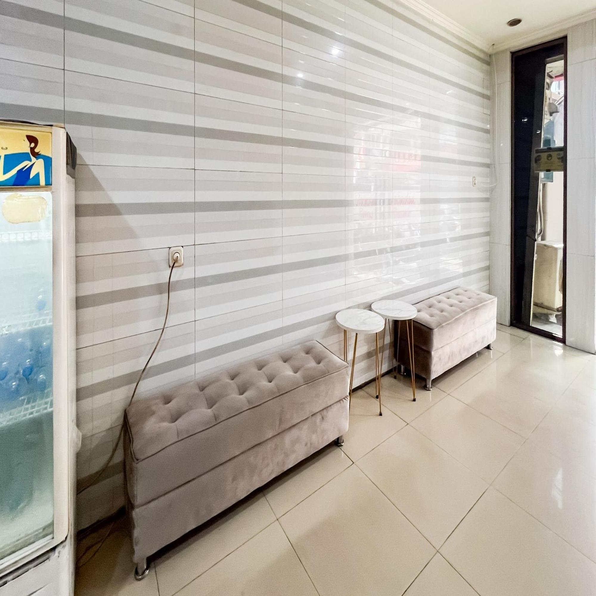 Arcadia Rooms Redpartner Jacarta Exterior foto