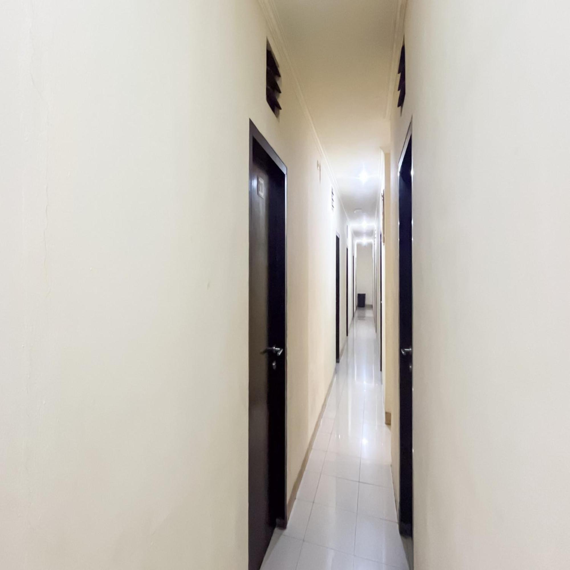 Arcadia Rooms Redpartner Jacarta Exterior foto