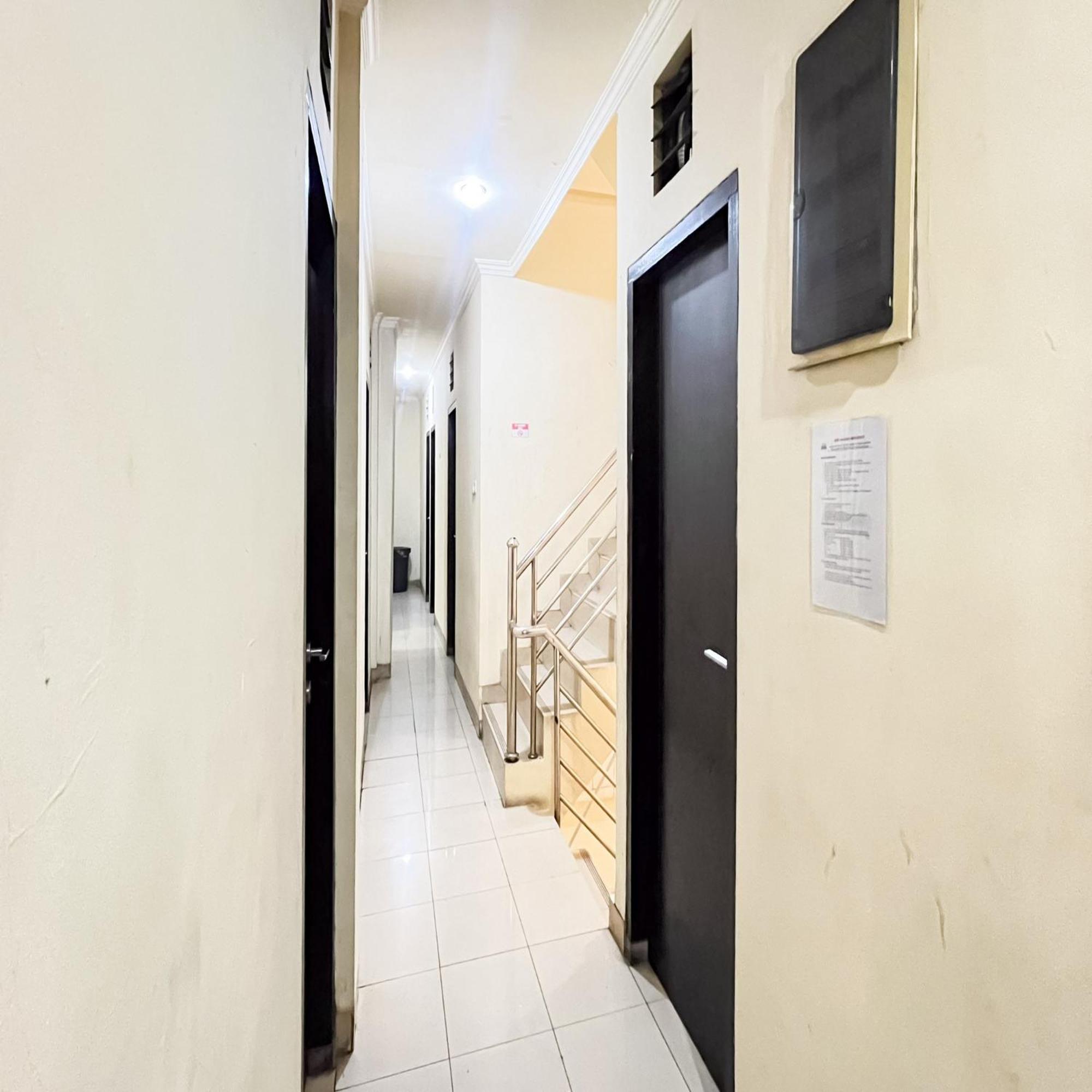 Arcadia Rooms Redpartner Jacarta Exterior foto