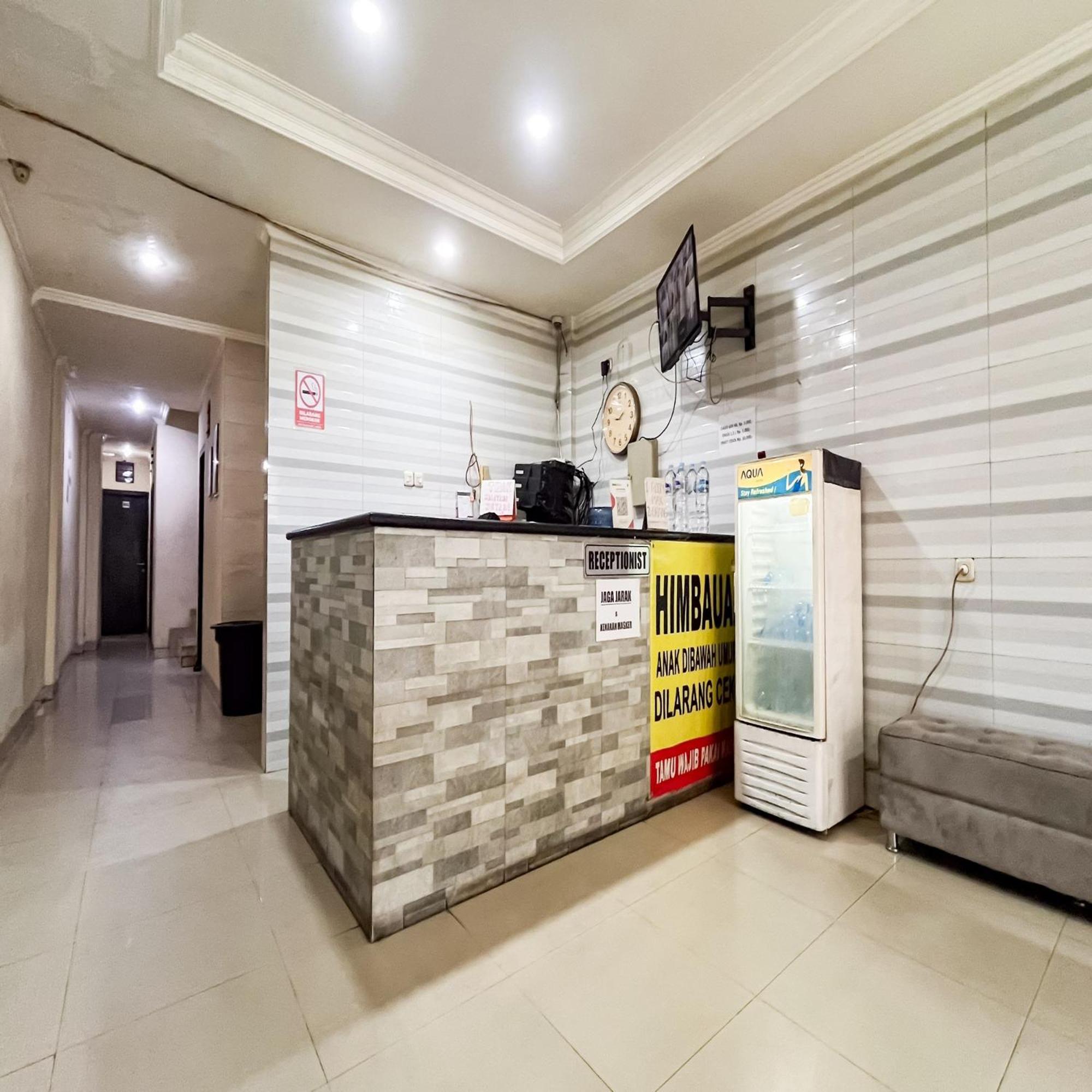 Arcadia Rooms Redpartner Jacarta Exterior foto
